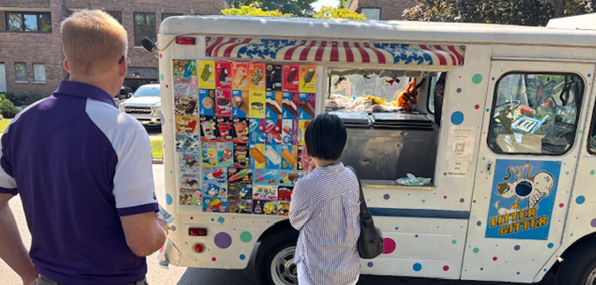 Northwestern IT staff enjoyed the numerous ice cream options available after lunch.